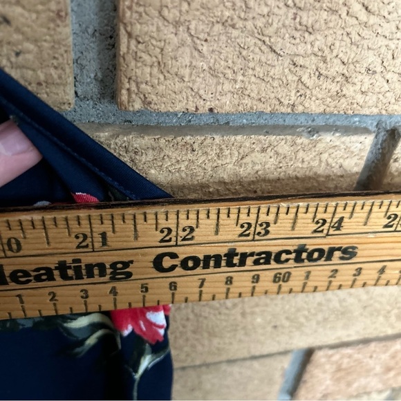 NWT Papermoon Navy Blue Floral Strappy Crossed Back Tunic Tank Top Size 2X - Picture 7 of 7